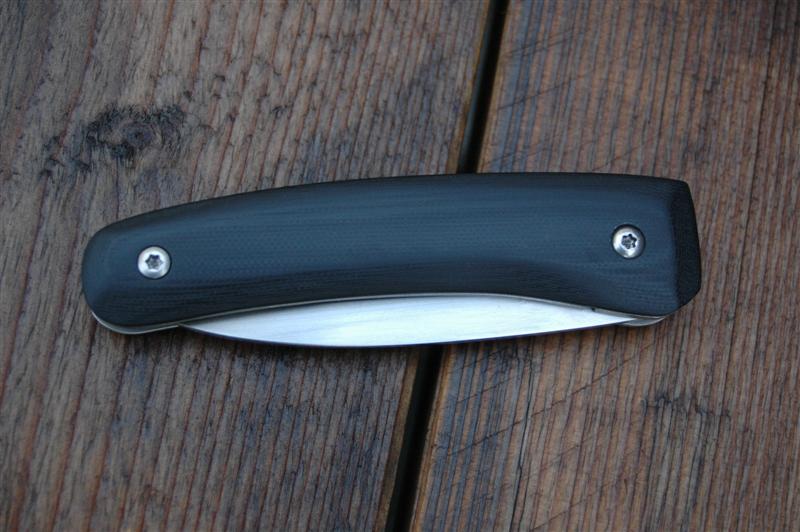 First linerlock